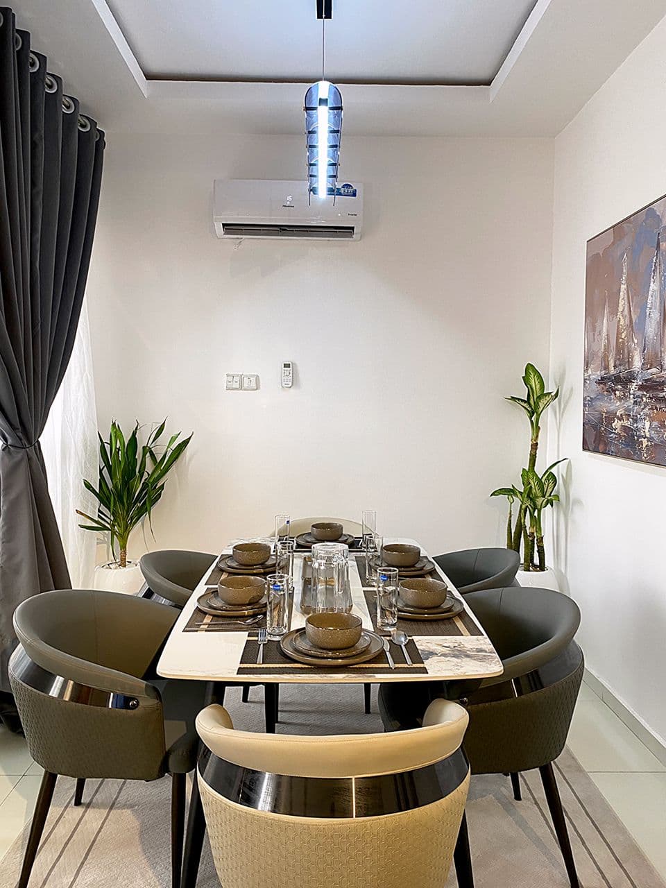 Executive 1-Bedroom Shortlet Living room view 3